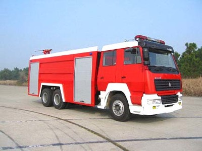 斯太爾雙橋水罐消防車 高效滅火的可靠伙伴